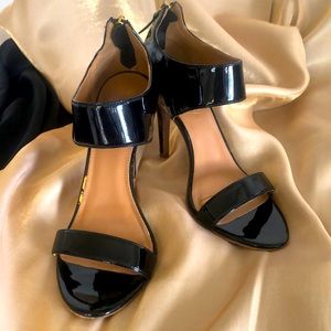 Ellie Tahari Black Patent Leather Heels